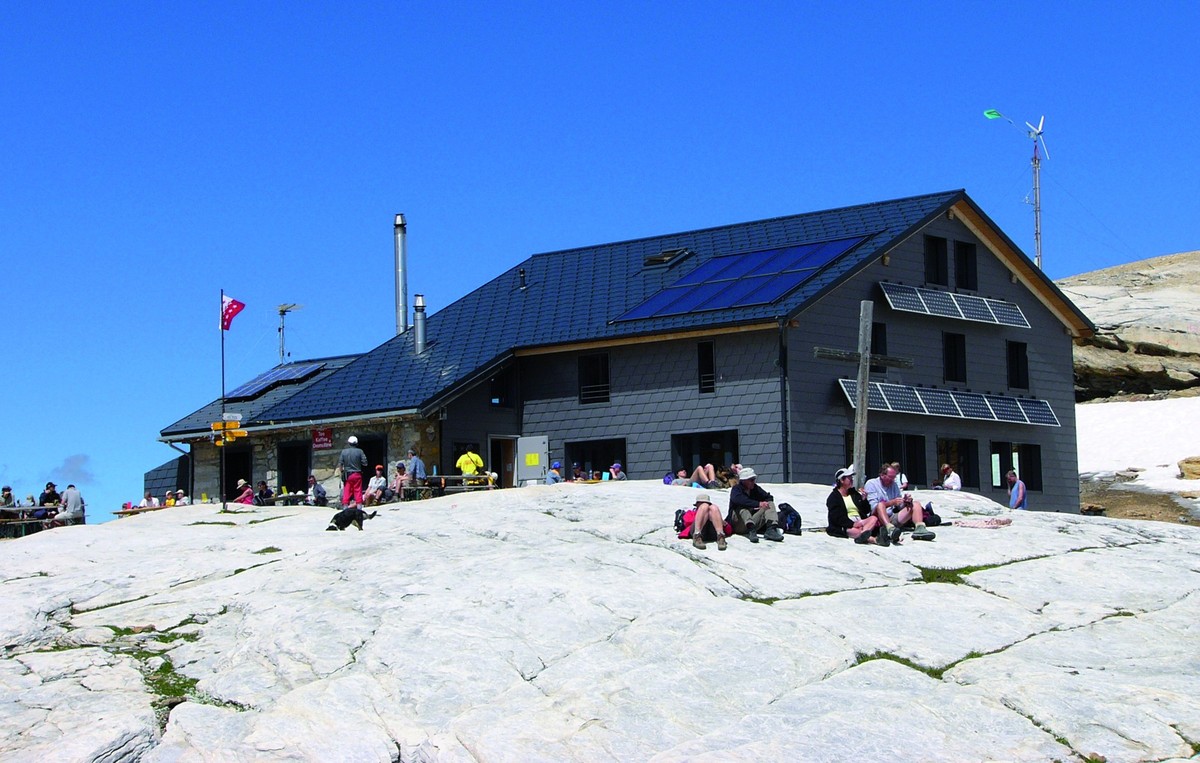 Lötschental Rauszeit Älplerspiele Lötschenpass Lötschenpasshütte