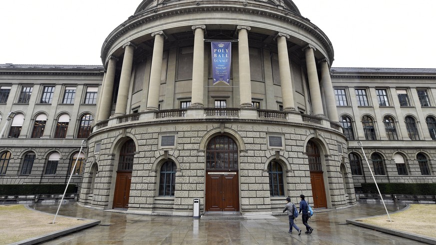 ETH Zuerich am Montag, 6. November 2017. Seit die &quot;NZZ am Sonntag&quot; vor zwei Wochen ueber eine Astronomie-Professorin berichtet hat, der schwerwiegendes Mobbing vorgeworfen wird, brodelt es i ...