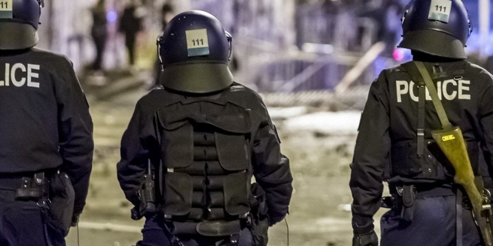 Die Kantonspolizei Bern musste in der Nacht auf Sonntag zur Berner Reitschule ausrücken. (Archivbild)