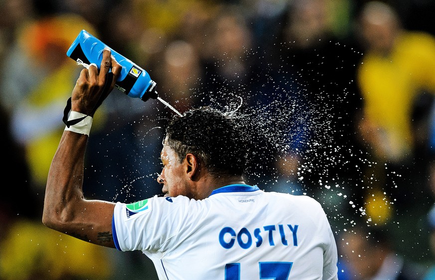 Ihn müssen die Schweizer im Griff haben: Stürmer Carlo Costly.