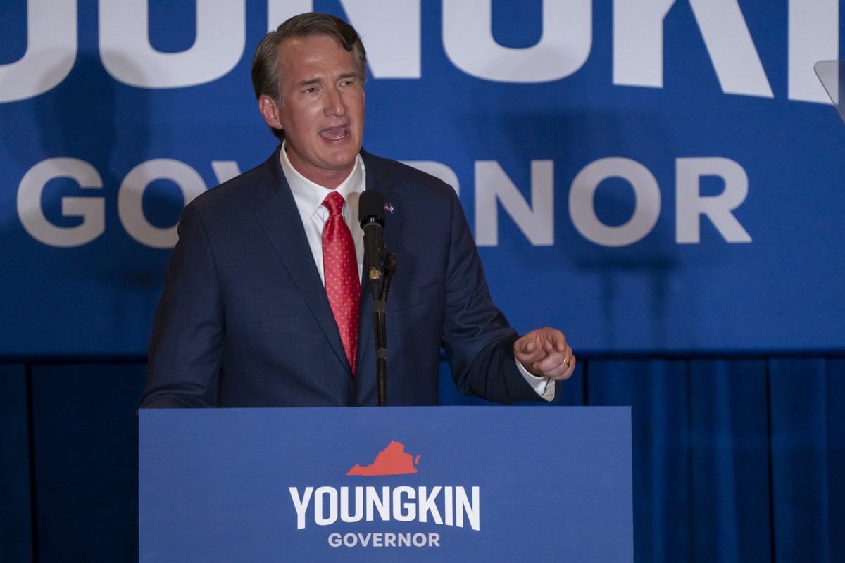 epa09560812 Virginia Republican gubernatorial winner Glenn Youngkin gives his victory speech at the Westfields Marriott Hotel in Chantilly, Virginia, USA, 03 November 2021. Youngkin ran against Democr ...