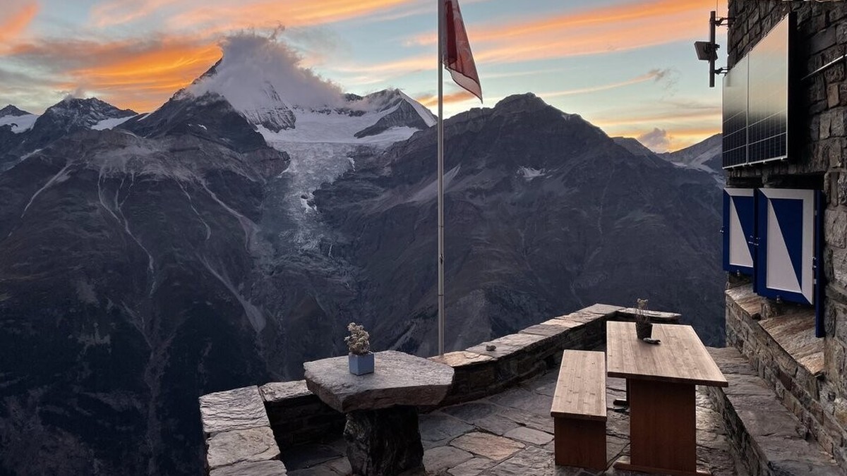 Bergsteigerin-st-rzt-am-Dom-250-Meter-in-den-Tod