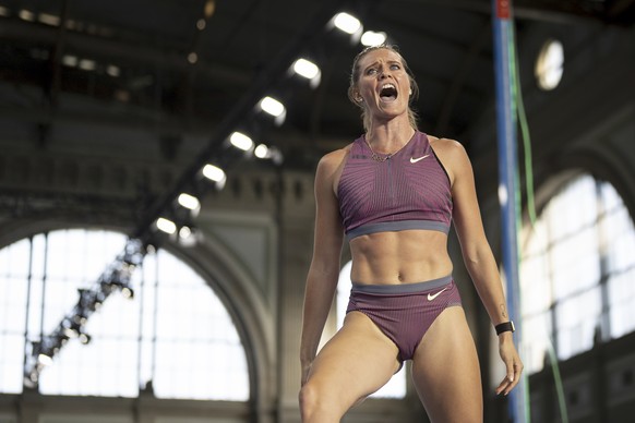 Alysha Newman of Canada reacts during the women&#039;s pole vault event inside Zurich&#039;s main railway station at the Weltklasse Zurich IAAF Diamond League Athletics meet, Wednesday, Sept. 4, 2024, ...