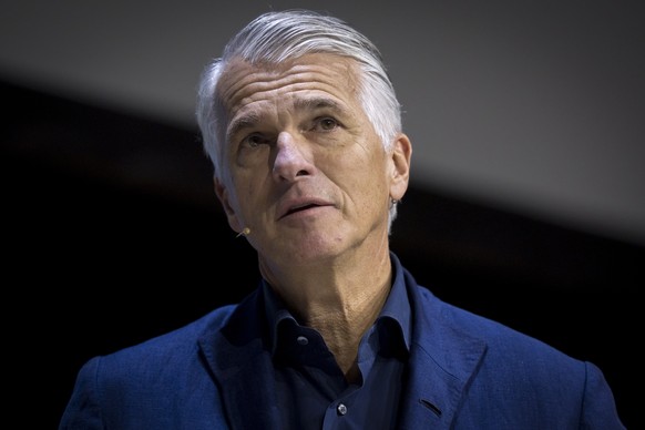 Sergio Ermotti, CEO der Grossbank UBS spricht bei einer Auszeichnung am "Let's Talk" Symposium am Freitag, 22. November 2025 im Kongresshaus in Zuerich. (KEYSTONE/Claudio Thoma)
