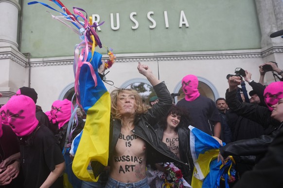 KEYPIX - Pussy Riot and FEMEN activists stage a protest against Russia's presence after its absence following the 2022 invasion of Ukraine in front of the Russian pavilion, at the 2026 Art Venice ...