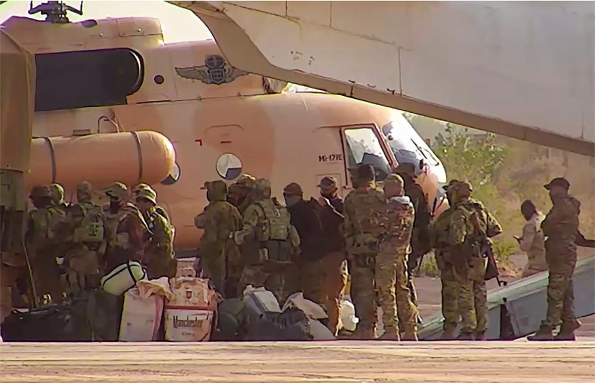 En Ukraine, l'armée Wagner perd de son importance, mais elle déplace son combat sur un tout autre front: l'Afrique.
