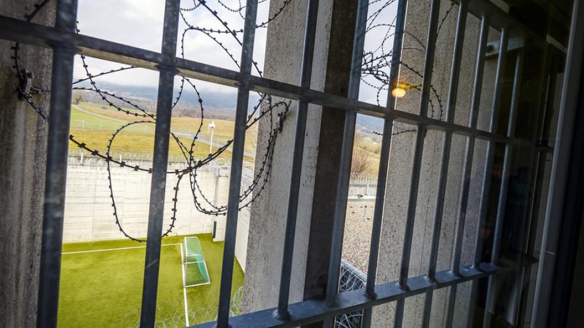 Ende Januar waren in den 100 Justizvollzugseinrichtungen der Schweiz insgesamt 6906 Personen inhaftiert. (Archivbild)