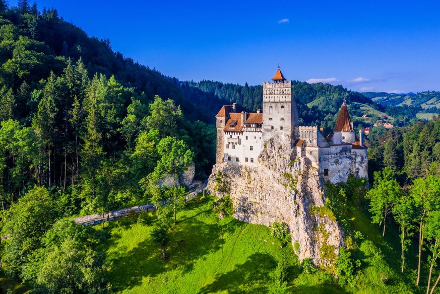 Schloss Bran in Rumänien: Der Schein trügt – diese Seite bekommst du gar nie zu sehen.