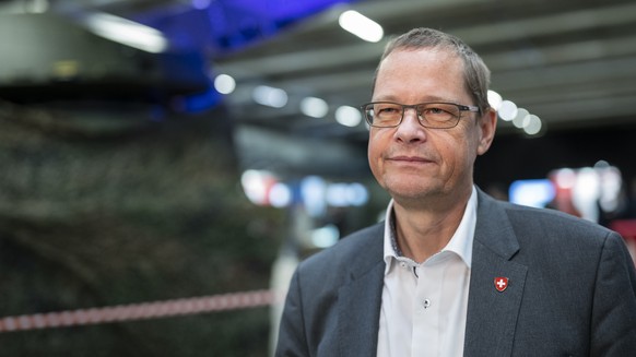 <p>Der Schweizer Rüstungschef, Armasuisse-Direktor Urs Loher, will SIG Sauer zum alleinigen Pistolen-Ausrüster für die Schweizer Armee machen. Das Problem ...</p><p></p>