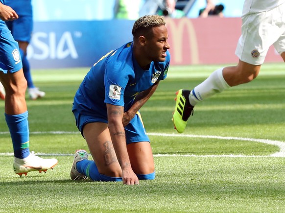 epa06830348 Neymar of Brazils reacts during the FIFA World Cup 2018 group E preliminary round soccer match between Brazil and Costa Rica in St.Petersburg, Russia, 22 June 2018.

(RESTRICTIONS APPLY: ...