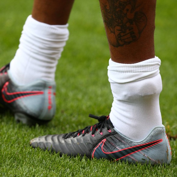 September 9, 2017 - London, England, United Kingdom - Tag on legs of Nile Ranger of Southend United.during Sky Bet League One match between Charlton Athletic against Southend United at The Valley Stad ...