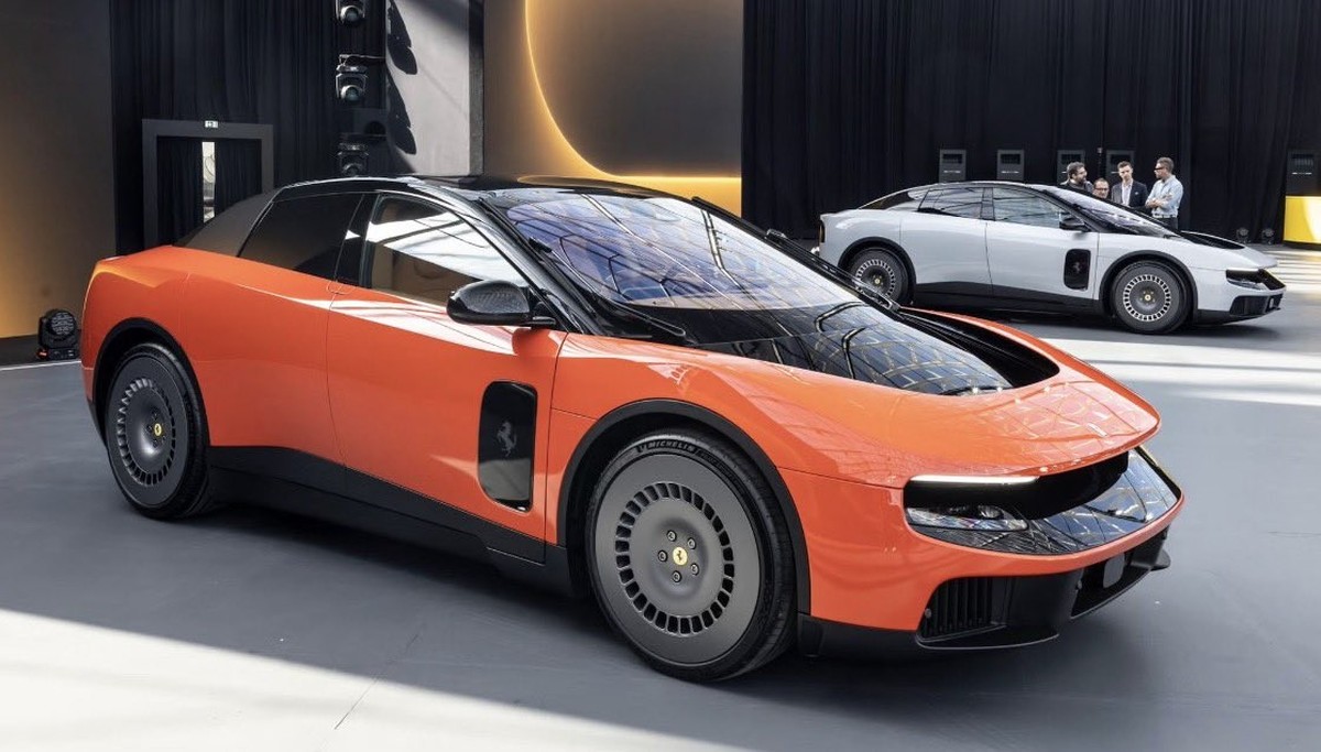 Avec le Luce électrique, Ferrari veut séduire une nouvelle clientèle.