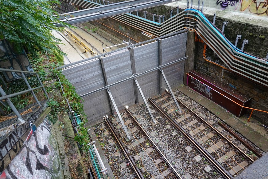 Wien, Flutsperre der U-Bahn U4 bei der Br