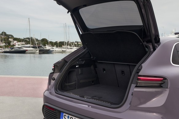 Porsche Macan 4 Electric