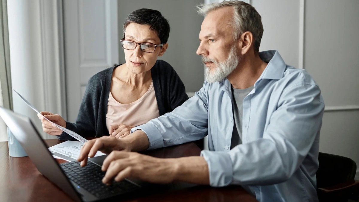 Altersvorsorge Pensionskasse Frau Frauen Symbolbild Pension Rente Renten Rentnerin