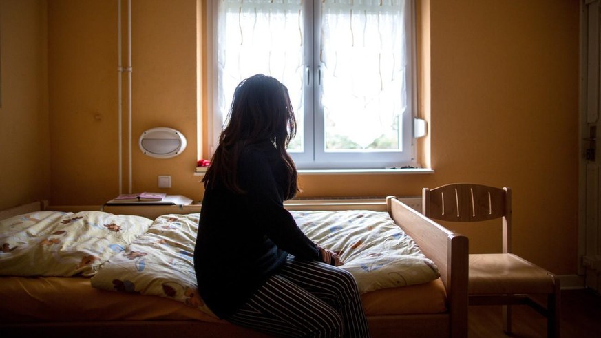 In der Schweiz fehlen Hunderte Plätze für Frauen und Kinder in Not - Vimarsana News