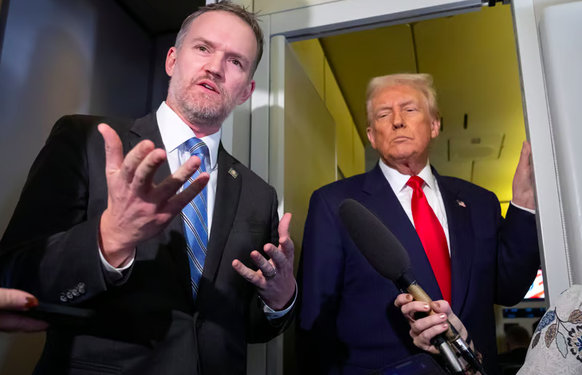 Der Diener und sein Herr: De Handelsbeautragte Jamieson Greer macht Vorschläge, entscheiden tut letztlich Donald Trump.