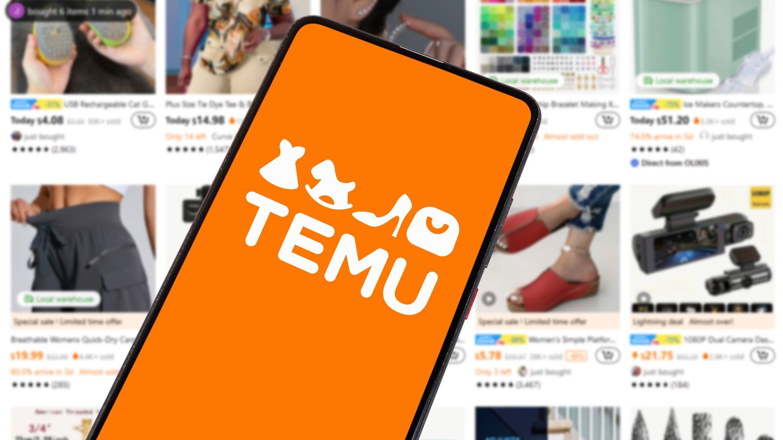 Temu logo online marketplace ecommerce on a smartphone and computer Stuttgart, Germany - May 1, 2024: Temu logo online marketplace ecommerce on a smartphone and computer in Stuttgart, Germany. Copyrig ...