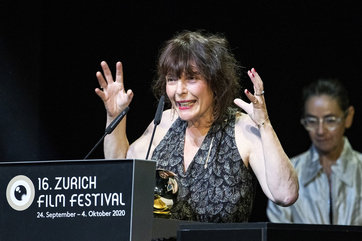 epa08718736 Austrian director Evi Romen receives the Golden Eye for her movie 'Hochwald' during the Award Night ceremony at the 16th Zurich Film Festival (ZFF) in Zurich, Switzerland, 03 Oct ...