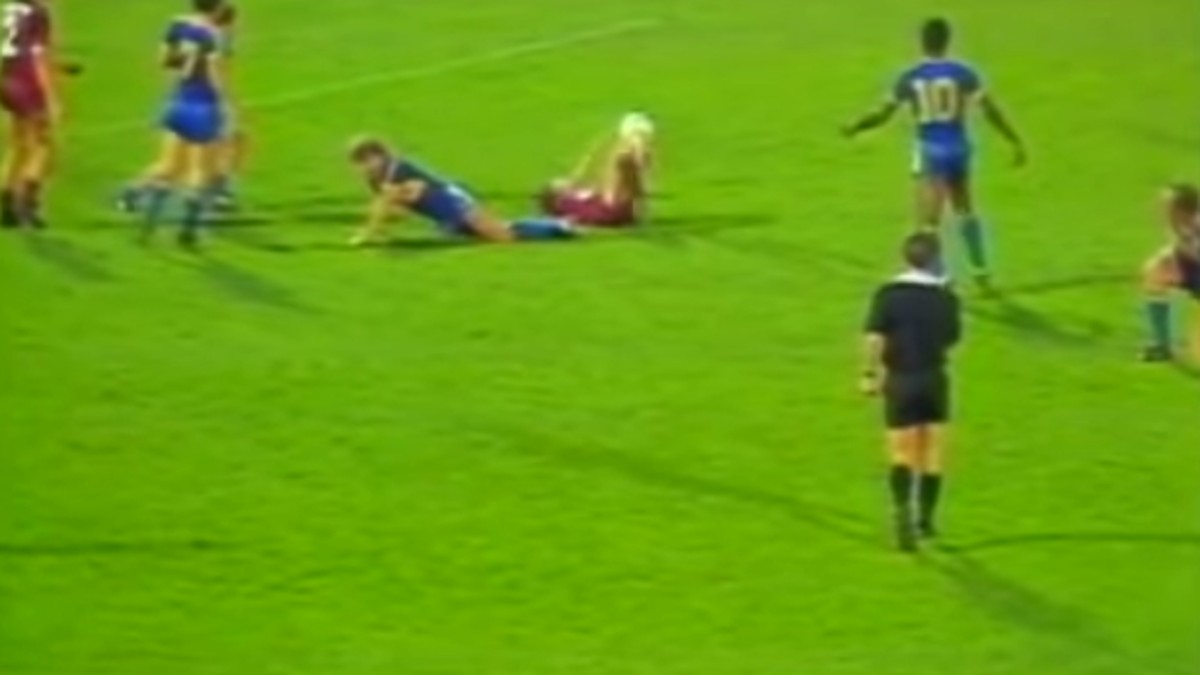 Chapuisat-zertr-mmert-Favres-Knie-das-schlimmste-Foul-im-Schweizer-Fussball
