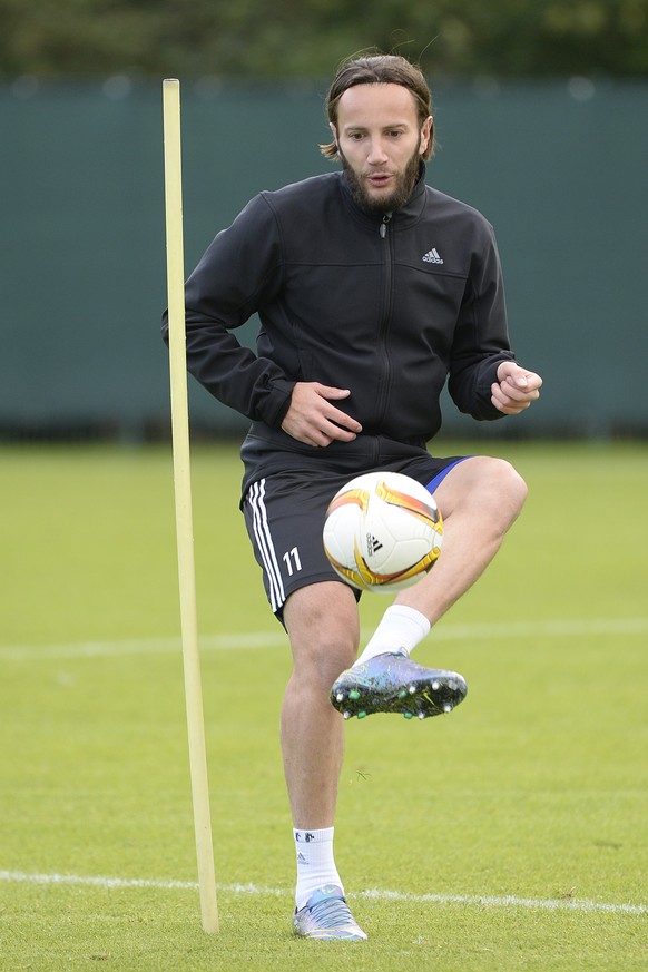 Shkelzen Gashi of Switzerland&#039;s soccer team FC Basel during a training session in the St. Jakob-Park training area in Basel, Switzerland, on Wednesday, September 30, 2015. Switzerland&#039;s FC B ...