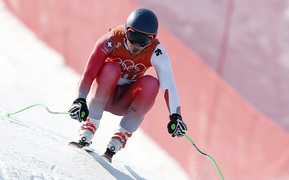 epa06504455 Carlo Janka of Switzerland speeds down the slope during a training session for the Men&#039;s Downhill race at the Jeongseon Alpine Centre during the PyeongChang 2018 Olympic Games, South  ...