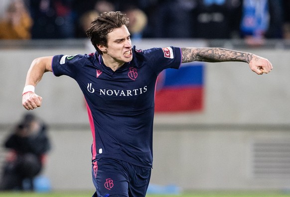 epa10527350 Basel&#039;s Riccardo Calafiori celebrates scoring during the penalty shootout of the UEFA Conference League round of 16 second leg soccer match between SK Slovan Bratislava and FC Basel 1 ...