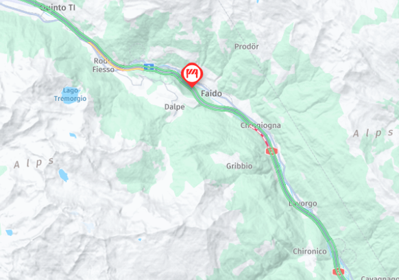 Stau vor dem Gotthard: Brennendes Auto auf der A2. (28.07.2026)