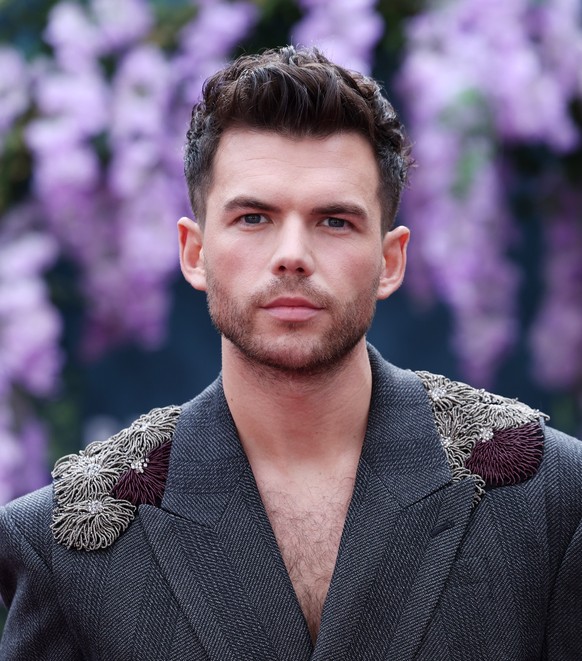 epa11406563 British actor Luke Newton attends the Bridgerton Season 3 Part 2 special film screening at Leicester Square in London in London, Britain, 12 June 2024. EPA/ANDY RAIN