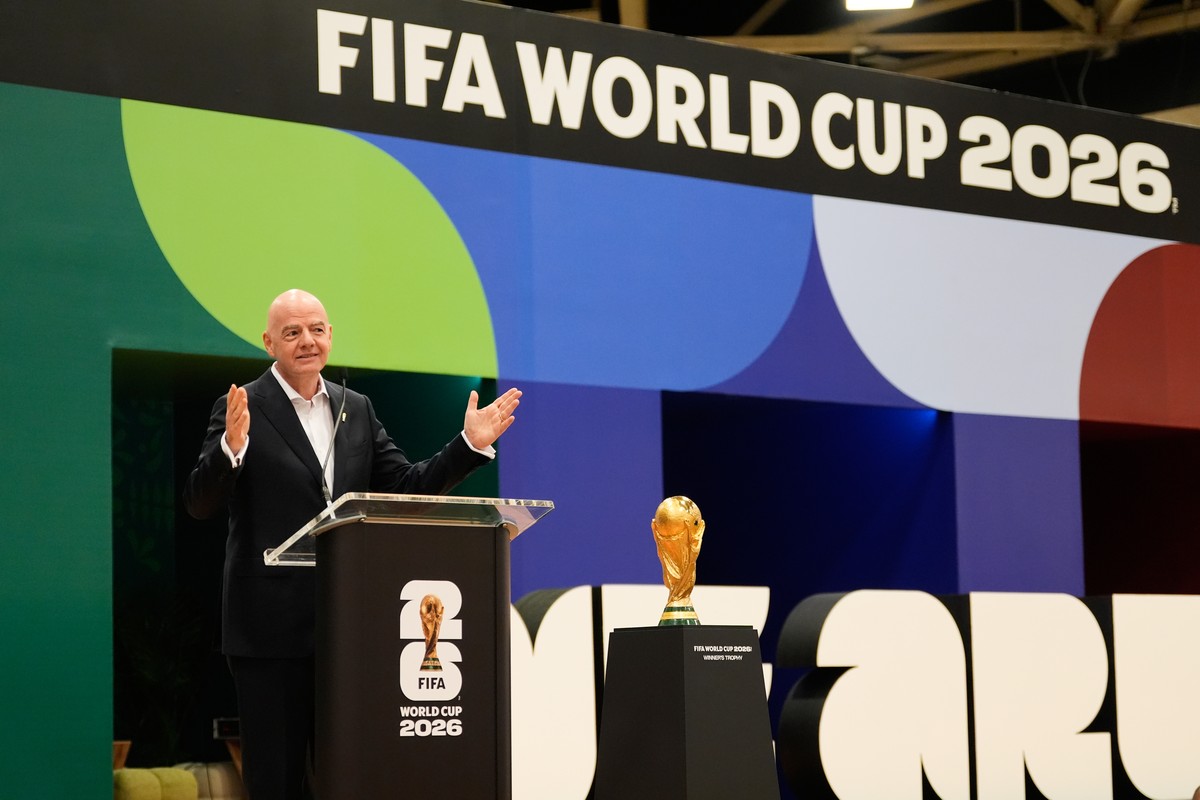 FIFA President Gianni Infantino makes comments during the opening ceremony of the International Broadcast Center Monday, June 1, 2026, in Dallas. (AP Photo/Tony Gutierrez)
Gianni Infantino