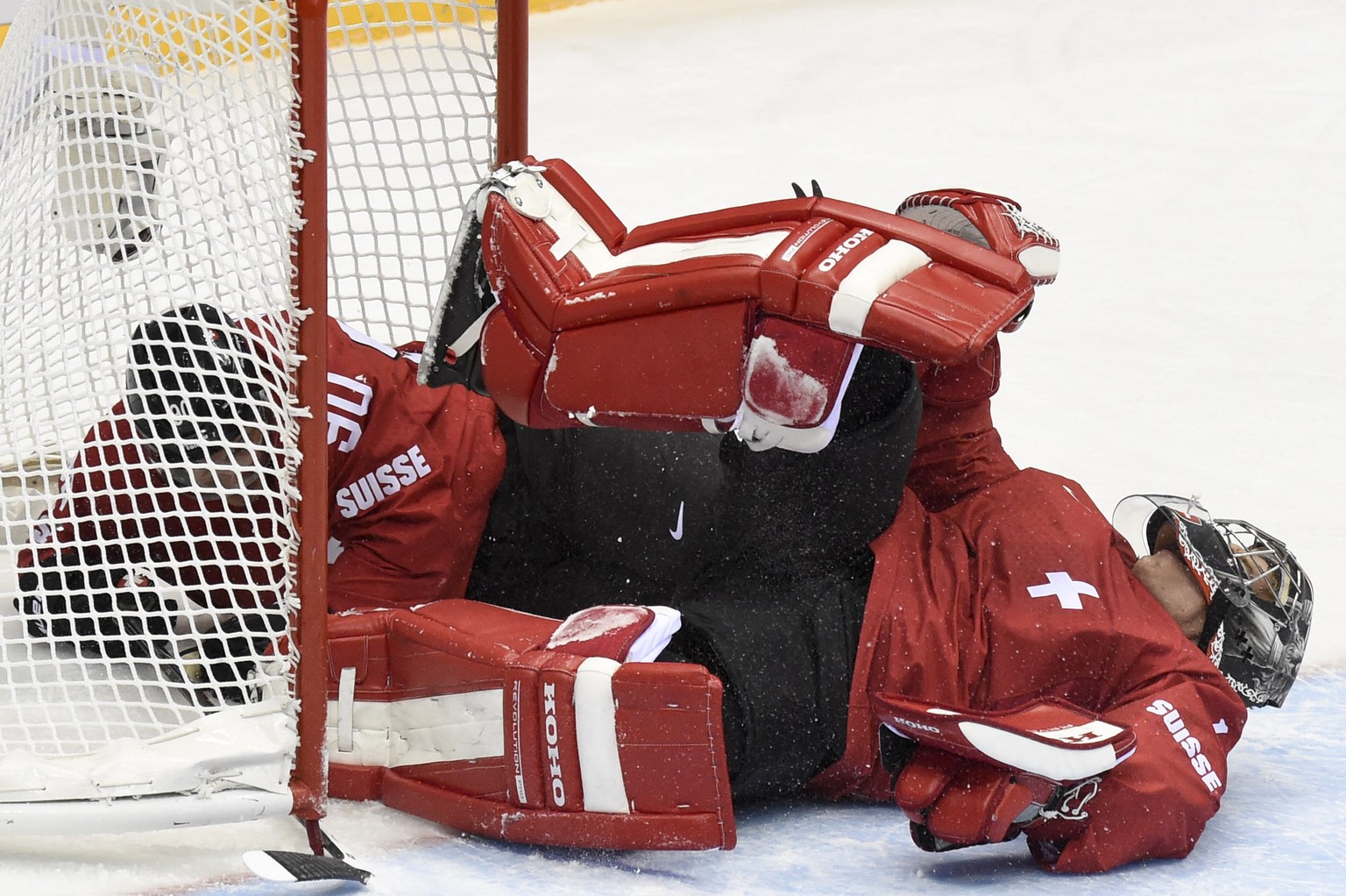 Jonas Hiller geschlagen, Roman Josi im Tor – zwar müsste die Schweiz ohne NHL-Teilnehmer auf diese beiden Spieler verzichten, dennoch wären die Chancen auf einen Erfolg wohl grösser.