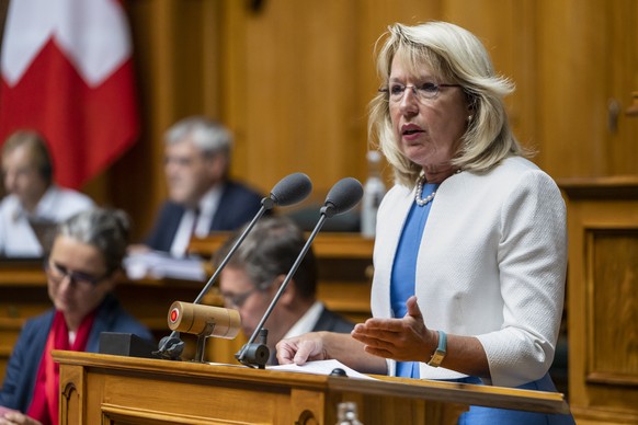 Jacqueline de Quattro, FDP-VD, Kommissionssprecherin in der Debatte um die Beschaffung des neuen Kampfjets F-35, spricht zur Grossen Kammer, an der Herbstsession der Eidgenoessischen Raete, am Donners ...