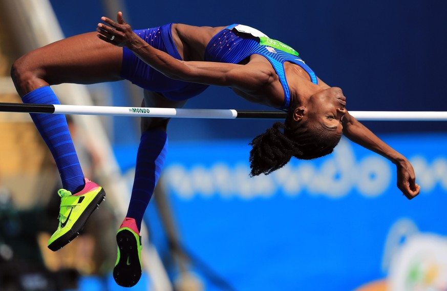 2016 Rio Olympics - Athletics - Preliminary - Women&#039;s High Jump Qualifying Round - Groups - Olympic Stadium - Rio de Janeiro, Brazil - 18/08/2016. Chaunte Lowe (USA) of USA competes. REUTERS/Domi ...