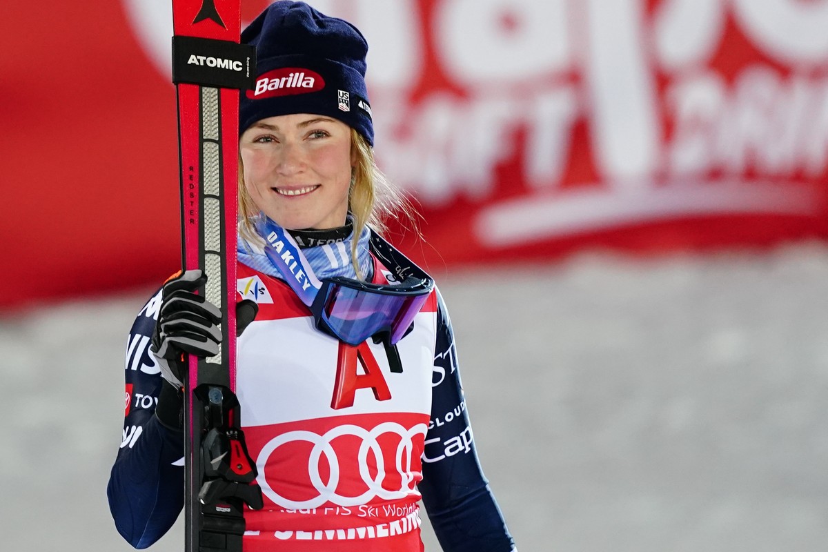 United States' Mikaela Shiffrin smiles after winning an alpine ski, women's World Cup slalom in Semmering, Austria, Sunday, Dec. 28, 2025. (AP Photo/Pier Marco Tacca)
Austria World Cup Alpin ...