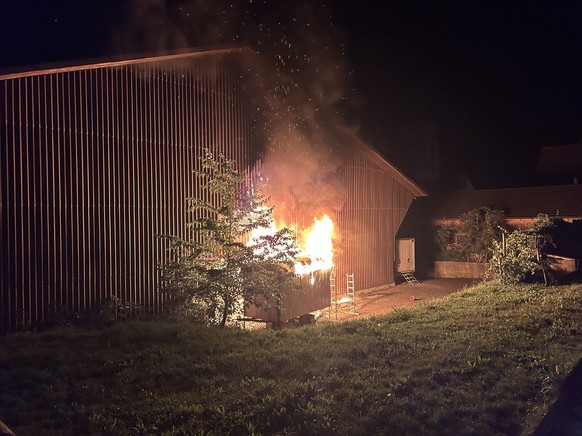 Am Donnerstagabend ist eine Lagerhalle in Berg in Brand geraten.