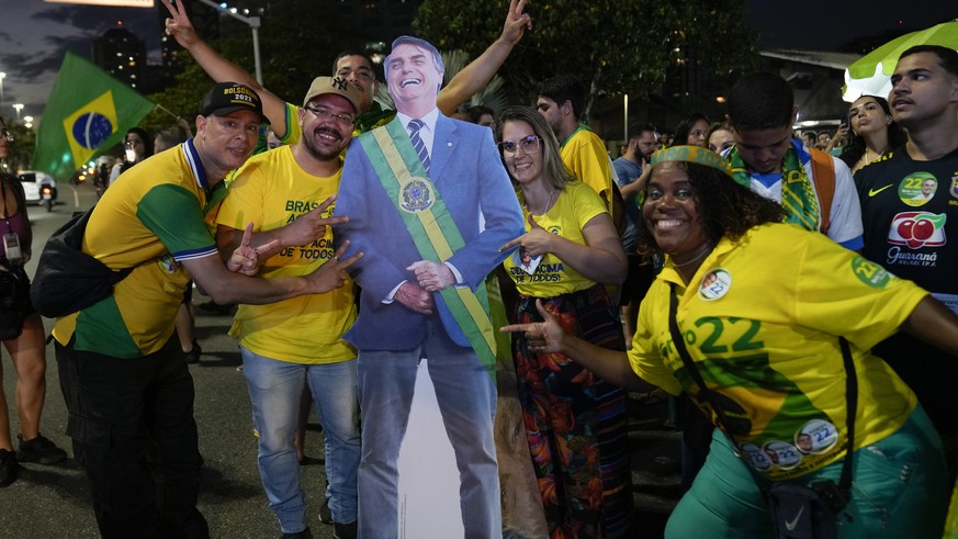 Head-to-head race in Brazil: Lula and Bolsonaro tied Northern Ireland faces uncertain future – terrorist group investigates ceasefire