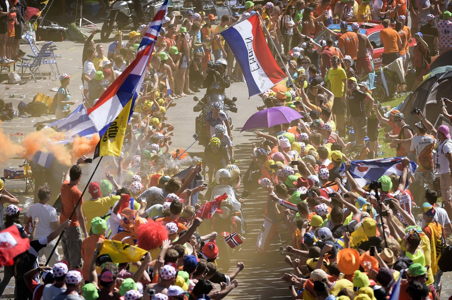 QUINTANA Nairo of Movistar Team in the dutch corner 7 on the Alpe D Huez climb during the stage 20 of the 102nd edition of the Tour de France 2015 with start in Modane Valfrejus and finish in Alpe D H ...