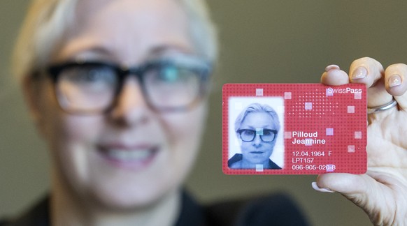 SBB-Personenverkehr-Chefin Jeannine Pilloud im Interview: «SwissPass ist bloss eine ‹dumme Karte›, sie kann nicht viel.» 