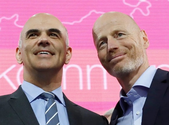 Im Austausch: Bundesrat Alain Berset mit Ringier-CEO Marc Walder.