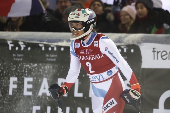 Switzerland&#039;s Michelle Gisin reacts as she arrives at the finish area during the second run of an alpine ski, World Cup women&#039;s slalom in Levi, Finland, Sunday, Nov. 21, 2021. (AP Photo/Ales ...