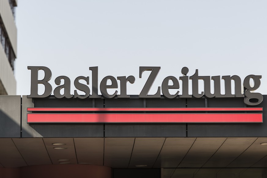 ARCHIV  ZUR UEBERNAHME VON TAMEDIA DER &quot;BASLER ZEITUNG&quot; STELLEN WIR IHNEN FOLGENDES BILDMATERIAL ZUR VERFUEGUNG - Gebaeude und Logo der Basler Zeitung Medien an der Hochbergerstrasse in Bas ...