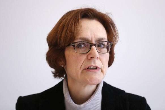 Monika Ruehl, Vorsitzende der Geschaeftsleitung Economiesuisse, spricht waehrend der Jahresmedienkonferenz, am Donnerstag, 26. Januar 2017, in Bern. (KEYSTONE/Peter Klaunzer)