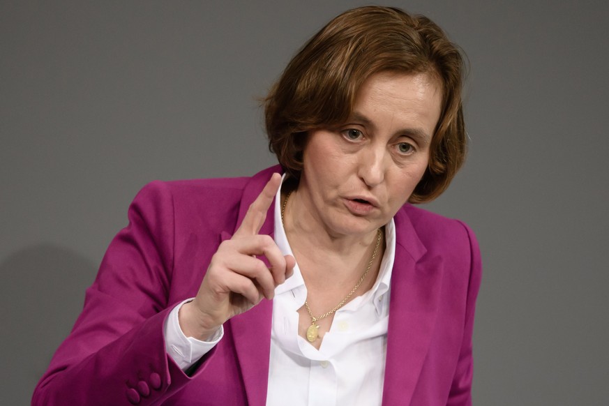 epa06387400 The deputy chair of the parliamentary group of the right-wing Alternative for Germany (AfD) party Beatrix von Storch speaks during a session of the German parliament &#039;Bundestag&#039;  ...