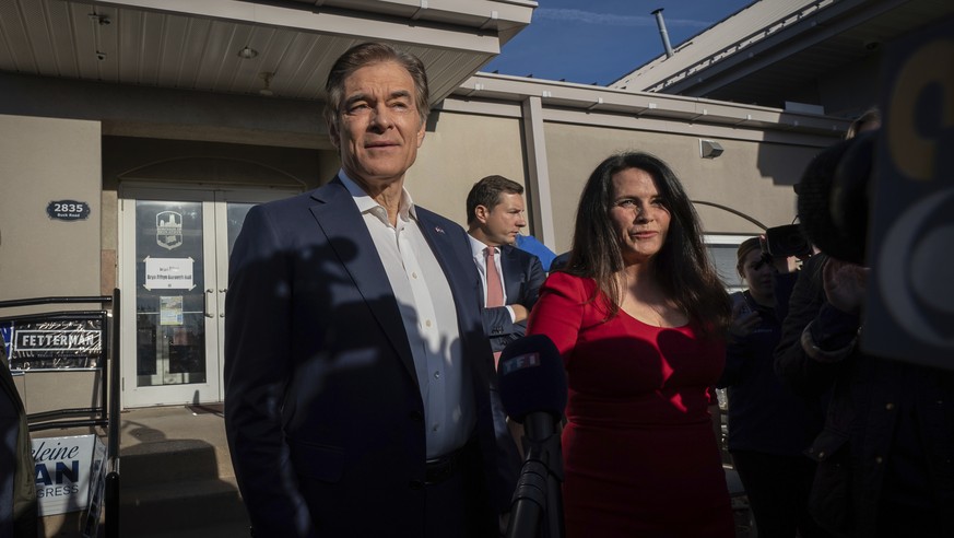 TV doctor and diet pill millionaire Mehmet Oz and his wife Lisa on November 8, 2022.
