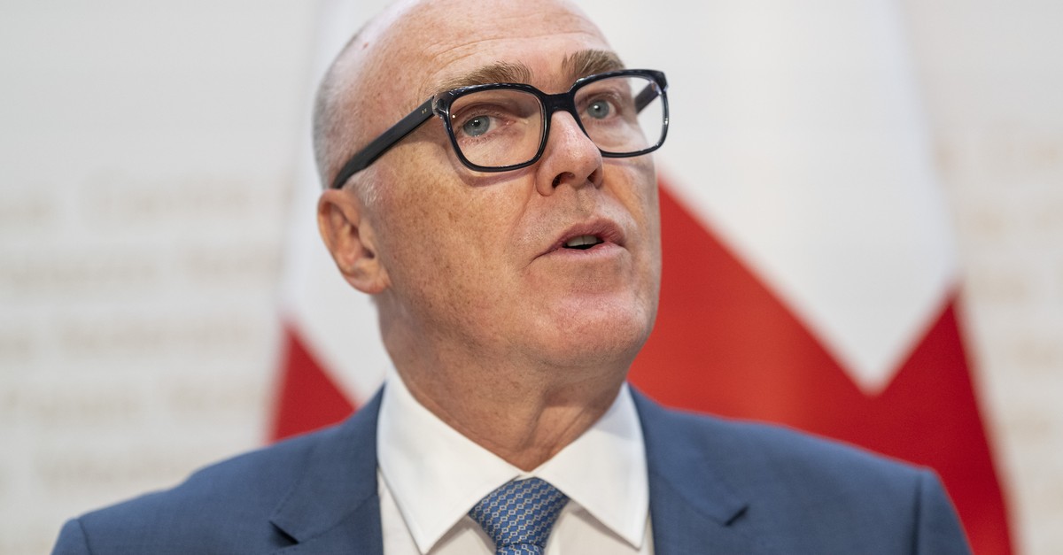 Bundesrat-Pfister-l-sst-sich-belgische-F-35-Kampfjets-zeigen