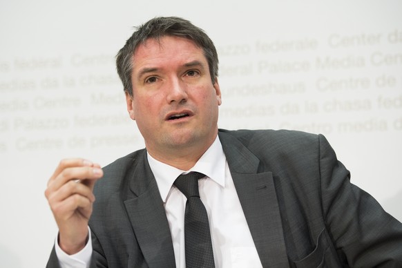 Christian Levrat, Praesident SP Schweiz spricht an der Medienkonferenz des USR III Gegenkomitees, am Dienstag, 10. Januar 2017, im Medienzentrum im Bundeshaus in Bern. (KEYSTONE/Anthony Anex)