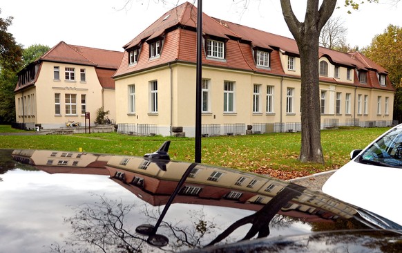 Blick auf das Klinikum St.Georg in Leipzig, wo der an Ebola erkrankte Afrikaner am Dienstag Morgen gestorben ist.