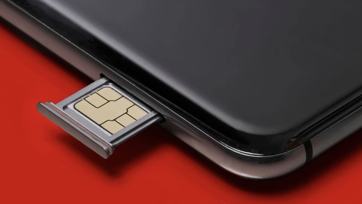 Kleines Fach und winzige Karte: Das Einlegen der SIM-Karte wird künftig wegfallen.