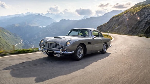 1965 Aston Martin DB5 Vantage 
CHF800,000 - CHF950,000 

One of only 21 Vantage-powered saloons configured in left-hand drive
Delivered new to Hamburg, Germany
Benefits from an expert three-year compr ...