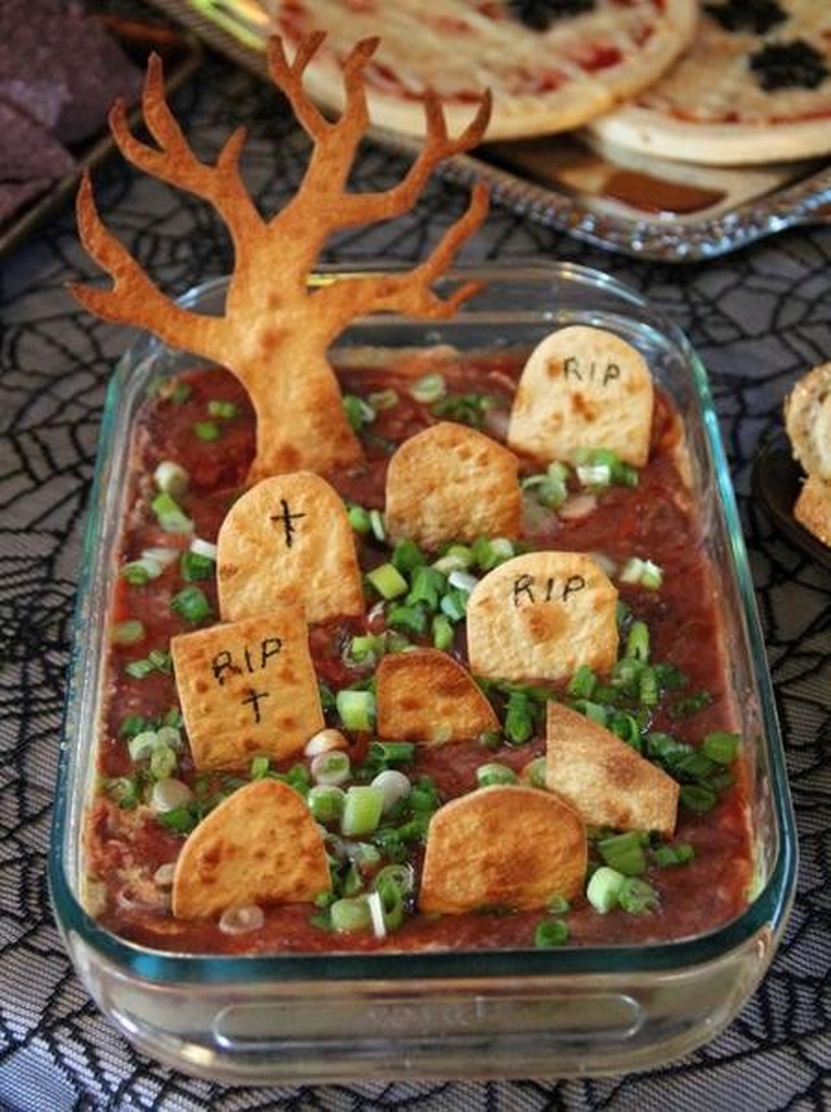 Grab Auflauf

https://imgur.com/gallery/halloween-dinner-party-foods-r37he#/t/halloween_food